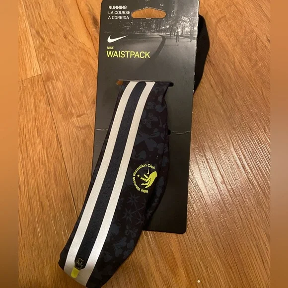 Nike running waist pack NWT - Picture 2 of 6